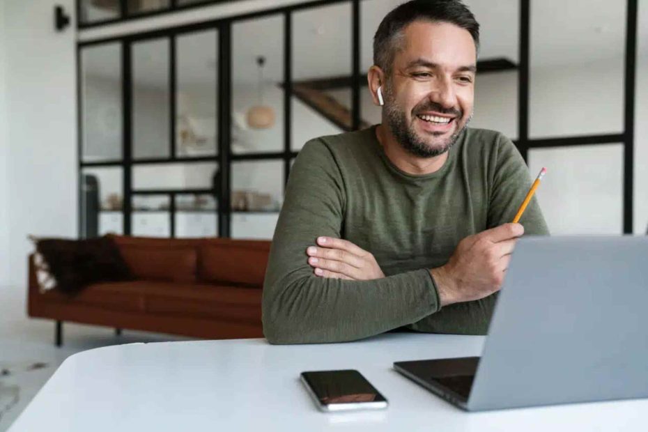 Découvrez comment instaurer une culture de coaching en gestion efficace 39 un collègue qui suit un cours en coaching de gestion
