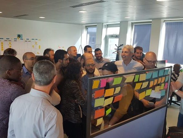 Consultant en planification stratégique et coach OKR 10 Découvrez comment la fixation d'objectifs OKR optimise le processus de planification stratégique, améliore vos performances et assure une exécution stratégique réussie.